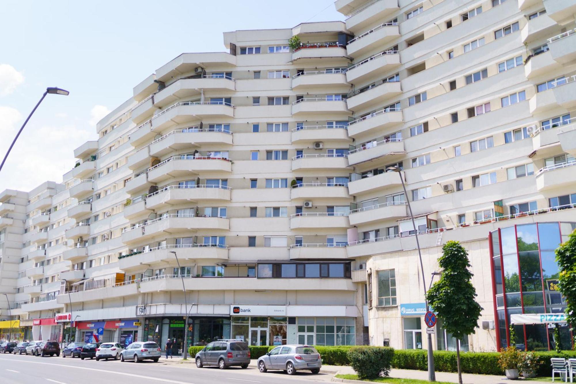 Pasiro Aparthotel Alba Iulia Exterior foto